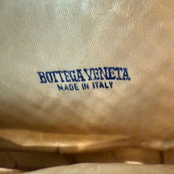 Authentic Vintage Bottega Veneta Intrecciato Clutch – Metallic Gold – GUC - Picture 6 of 11